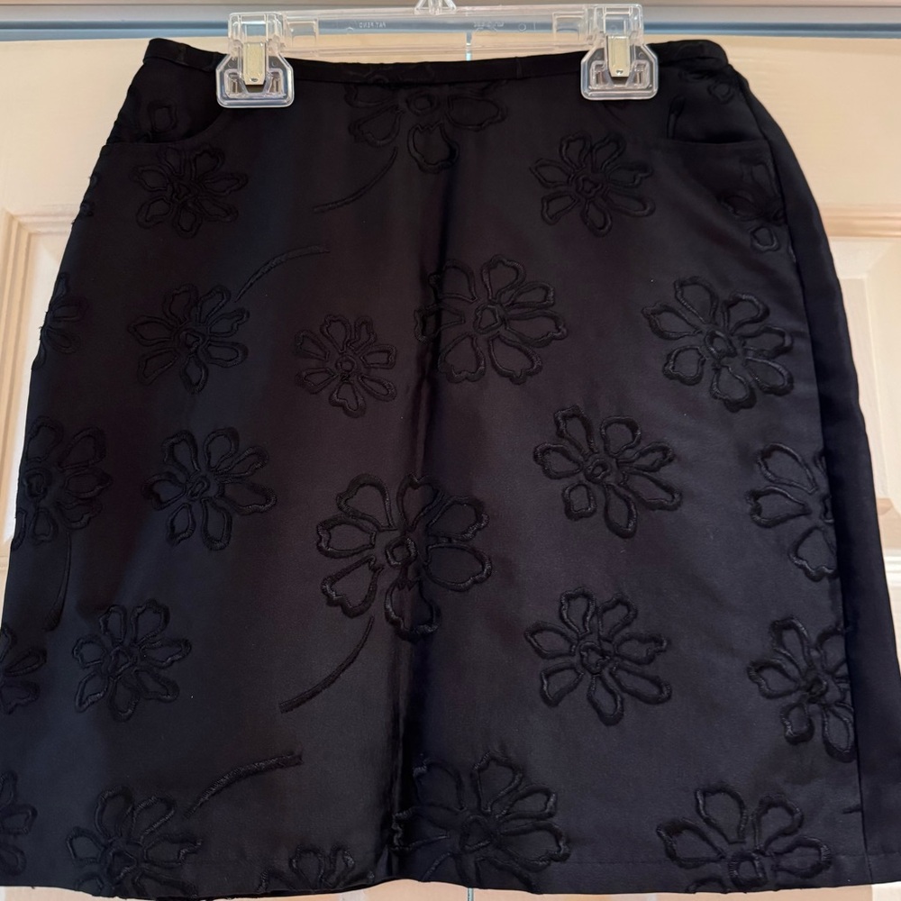Women’s INC black skirt, zipper back